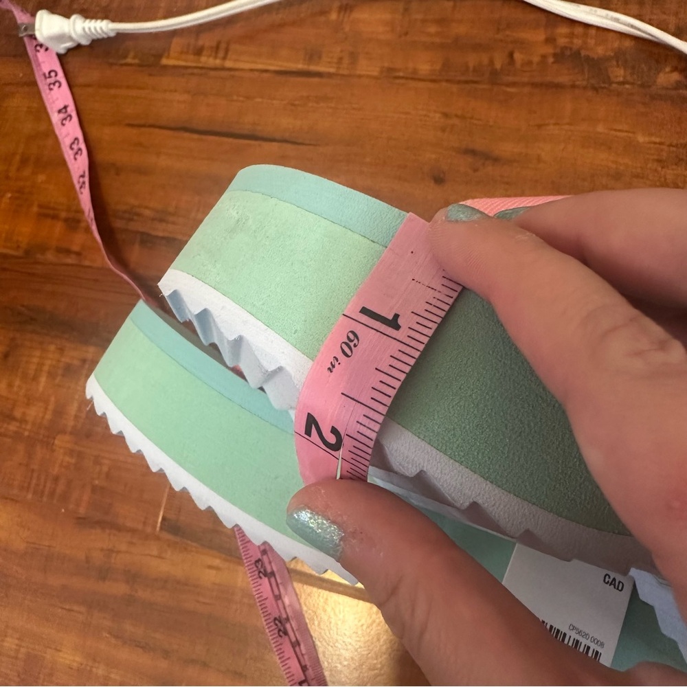 Nwt UO pastel platform sandals - Picture 6 of 7